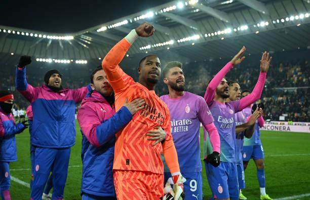 迈尼昂勇敢回应种族歧视，最强替补助米兰逆转绝杀