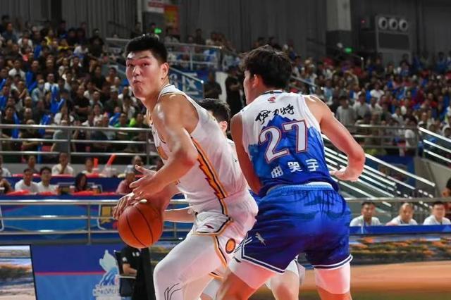 雷竞技中国-CBA｜刘传兴：并非有意弄伤曾凡博